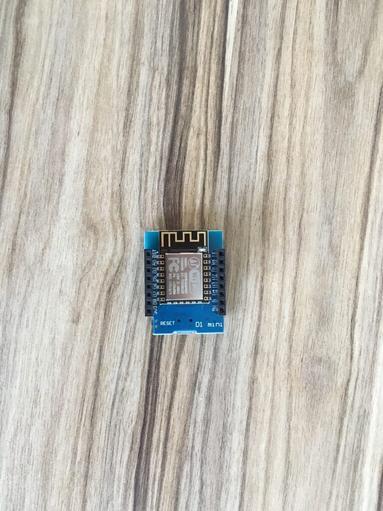 Wemos D1 Mini mit aufgelöteter Pfostenleiste