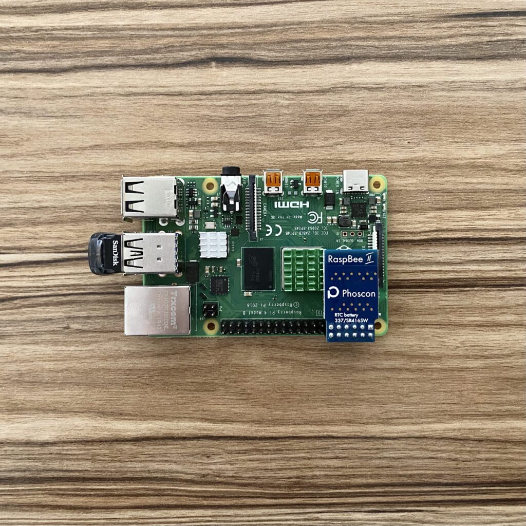 Raspberry Pi 4B mit aufgestecktem Raspbee II Modul